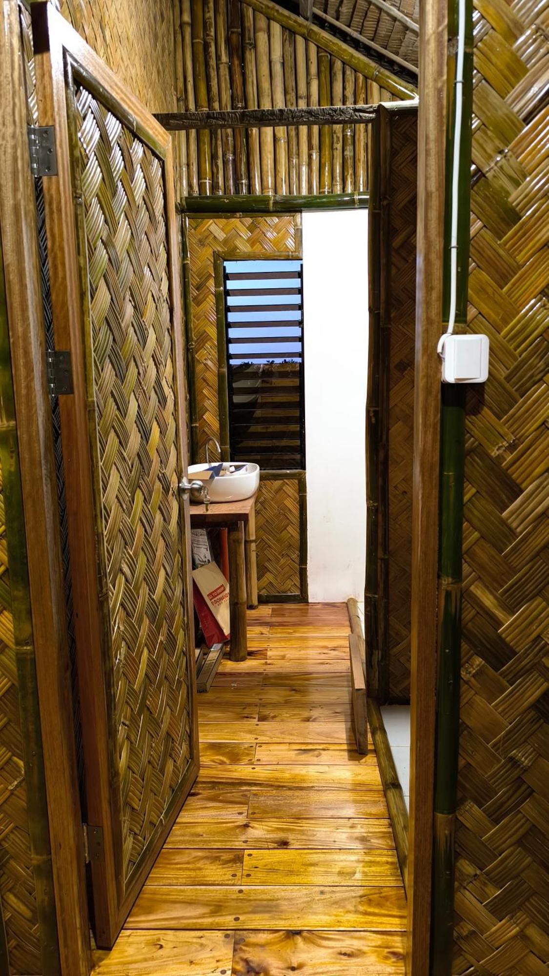 Ocean Green Eco Lodge Puerto Princesa Exterior photo
